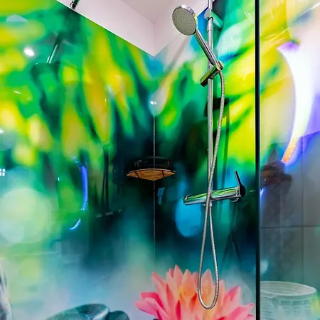 Jungle - Cocon Romantique Et Tropical Avec Jacuzzi Prive !
