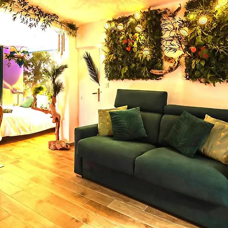Jungle - Cocon Romantique Et Tropical Avec Jacuzzi Prive ! Pezenas