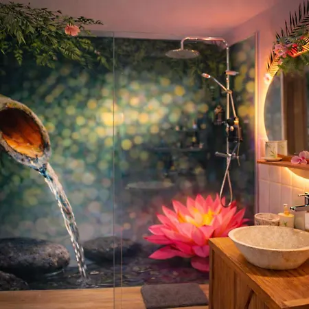 Jungle - Cocon Tropical Et Romantique Avec Balneo En Plein Coeur De ! Apartmán
